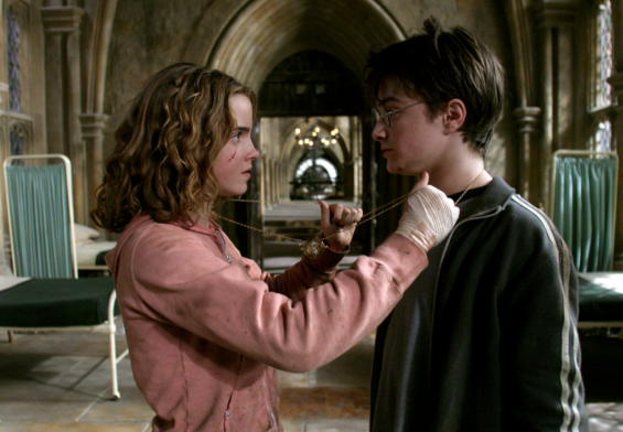 How the Time-Turner Could Have Prevented the Battle of Hogwarts